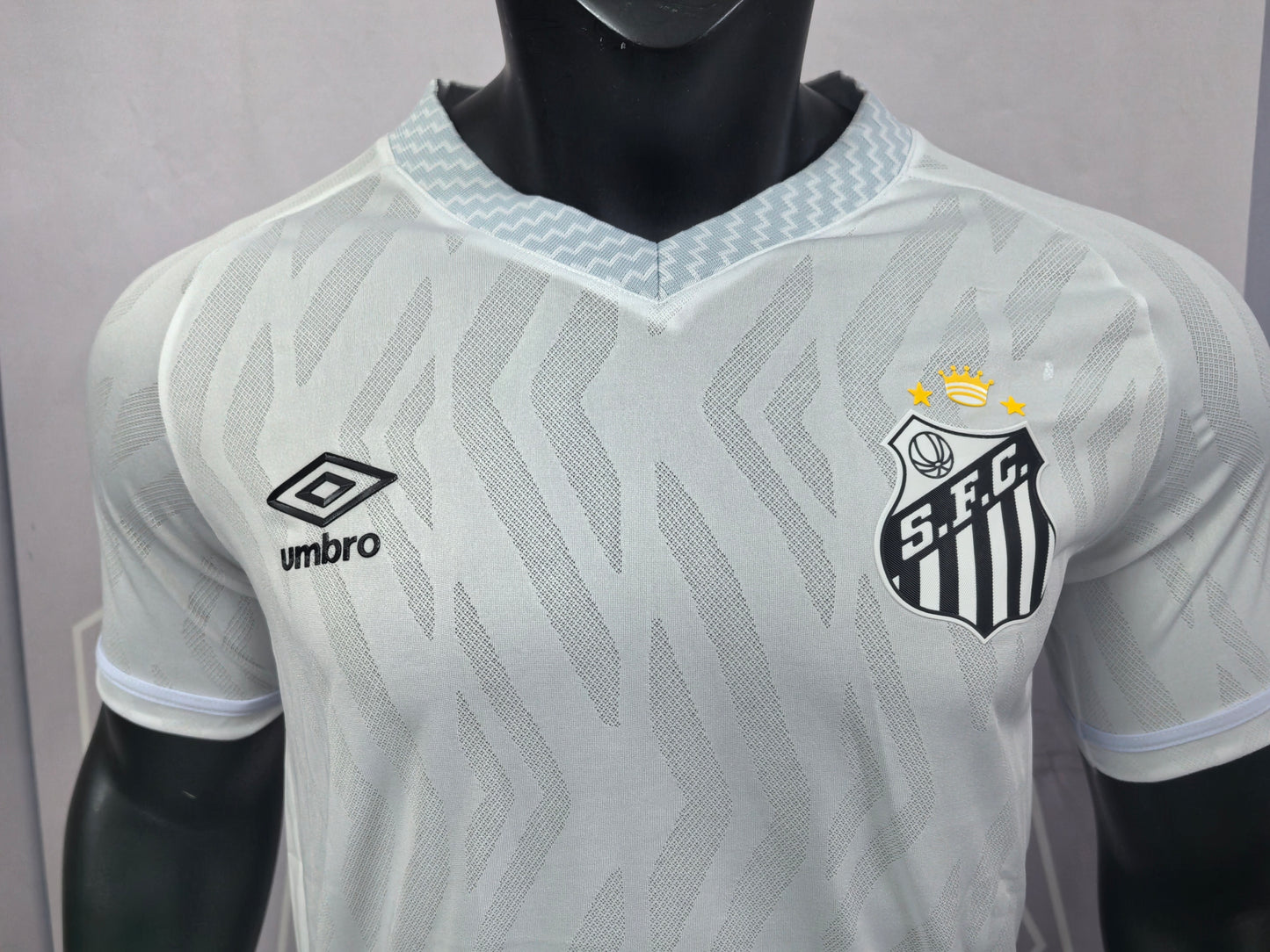 Santos 25-26 Home Player Version Soccer Jersey