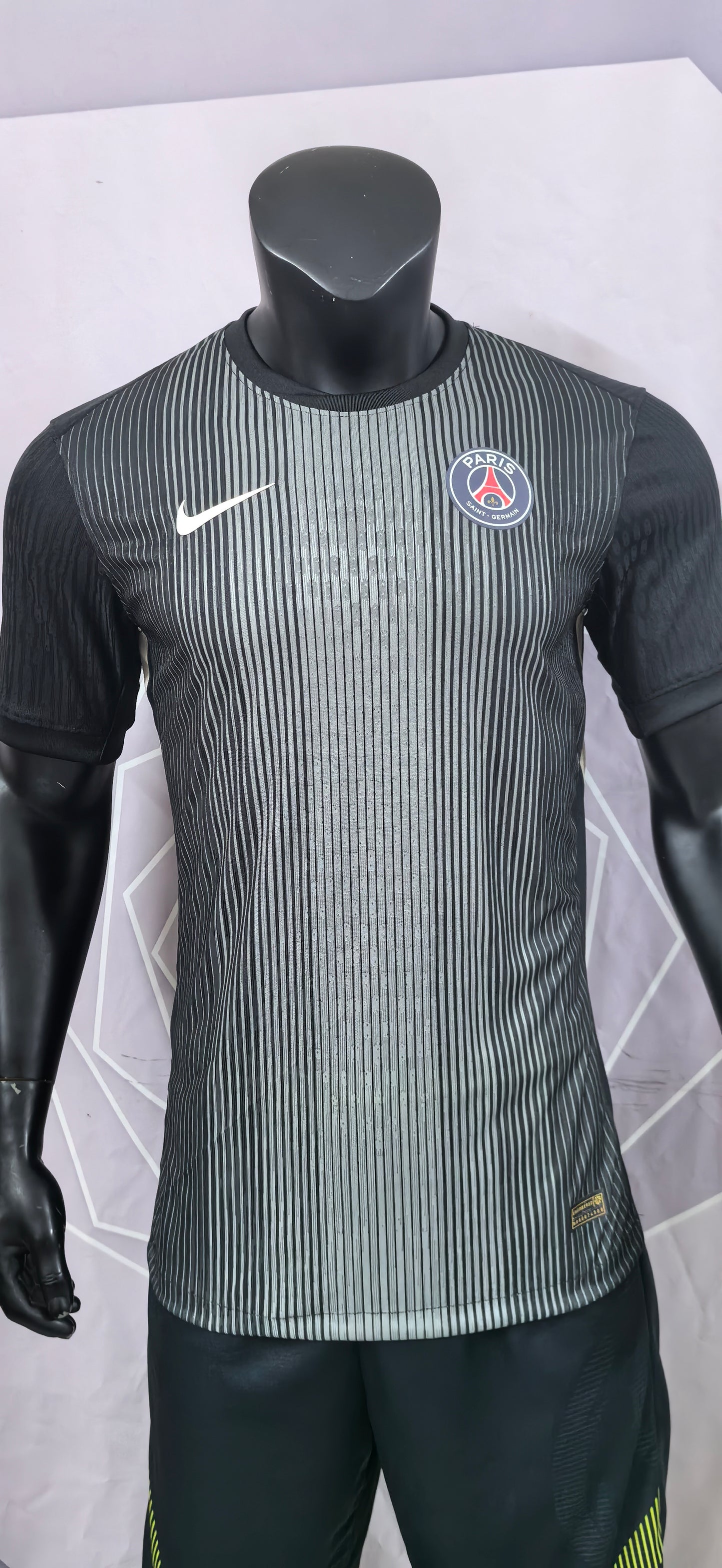 Paris Saint-Germain 25-26 Goalkeeper Jersey Player Version