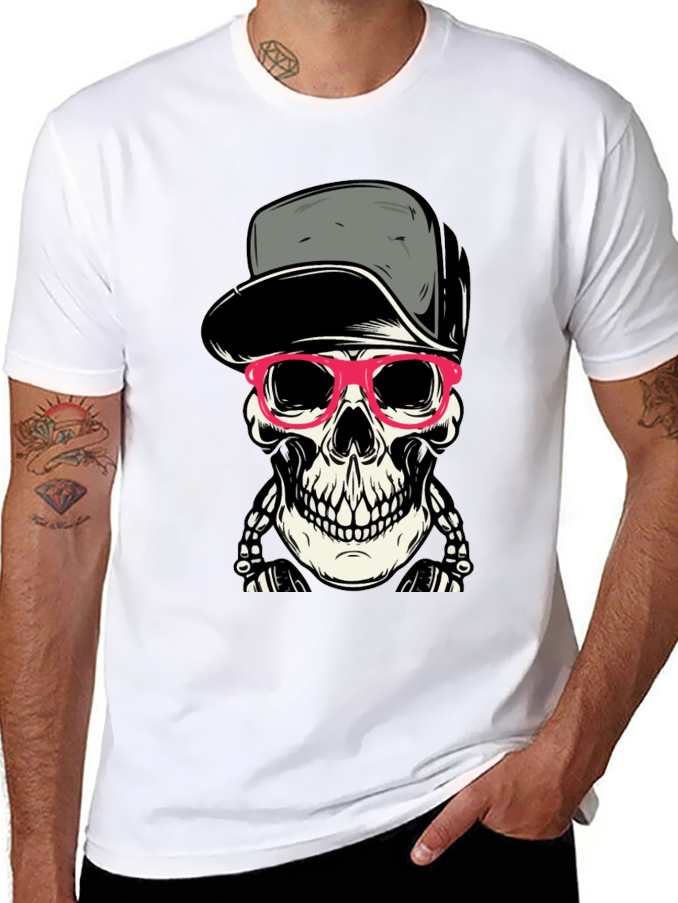 Skull Graphic T-Shirt - Cool & Edgy Streetwear Style