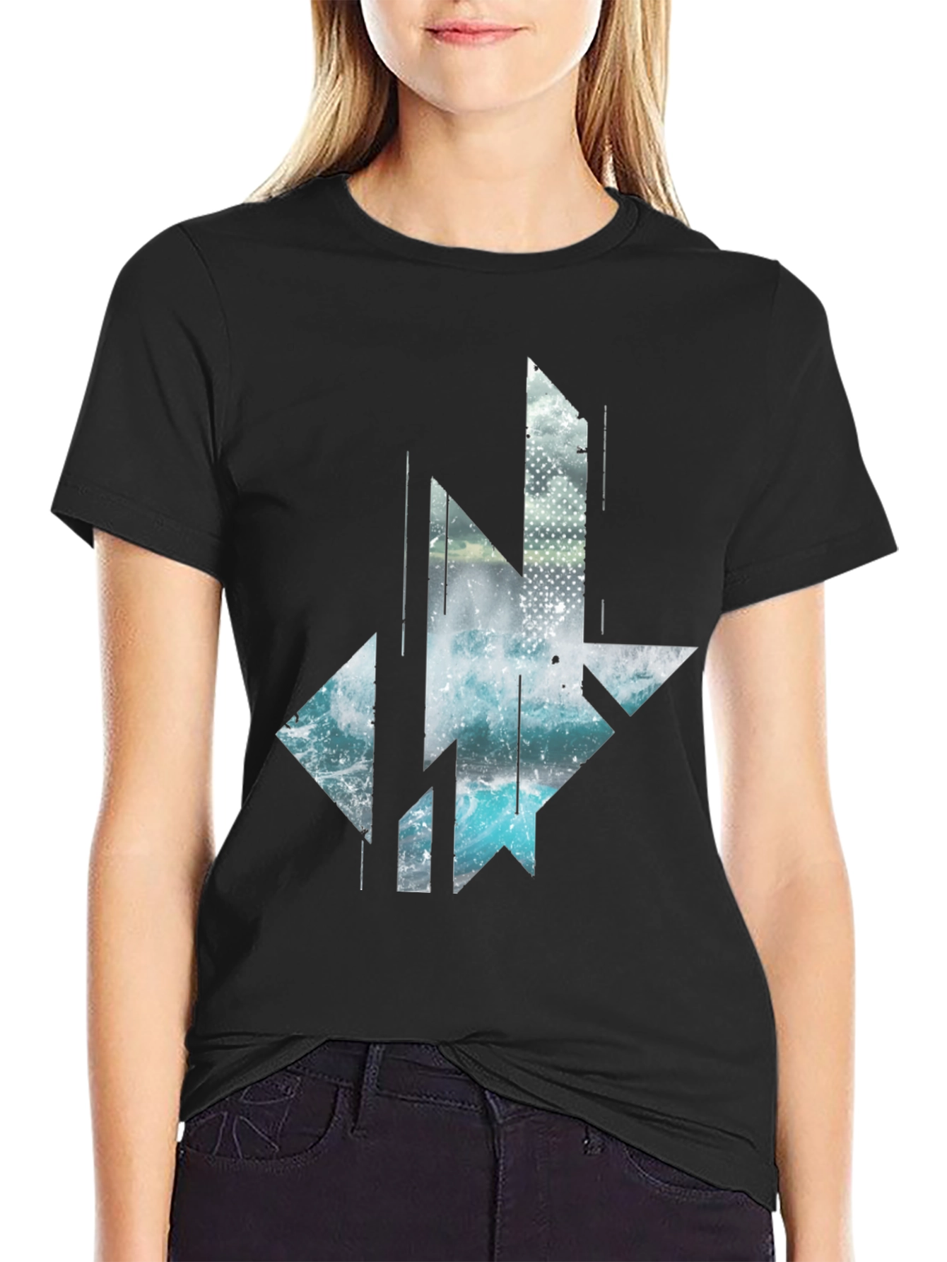 Abstract Geometric Wave T-Shirt - Black