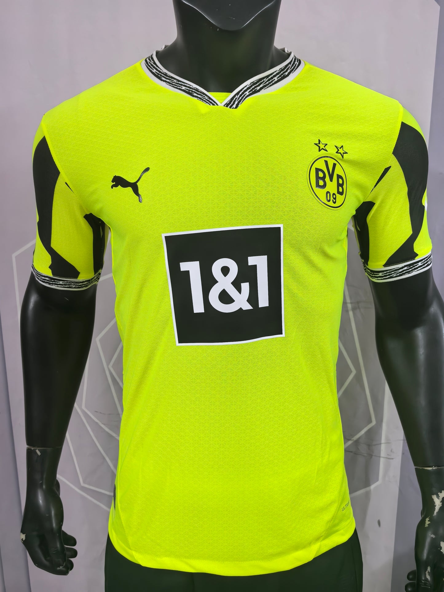 Borussia Dortmund 25-26 Neon Green Player Version Special Edition