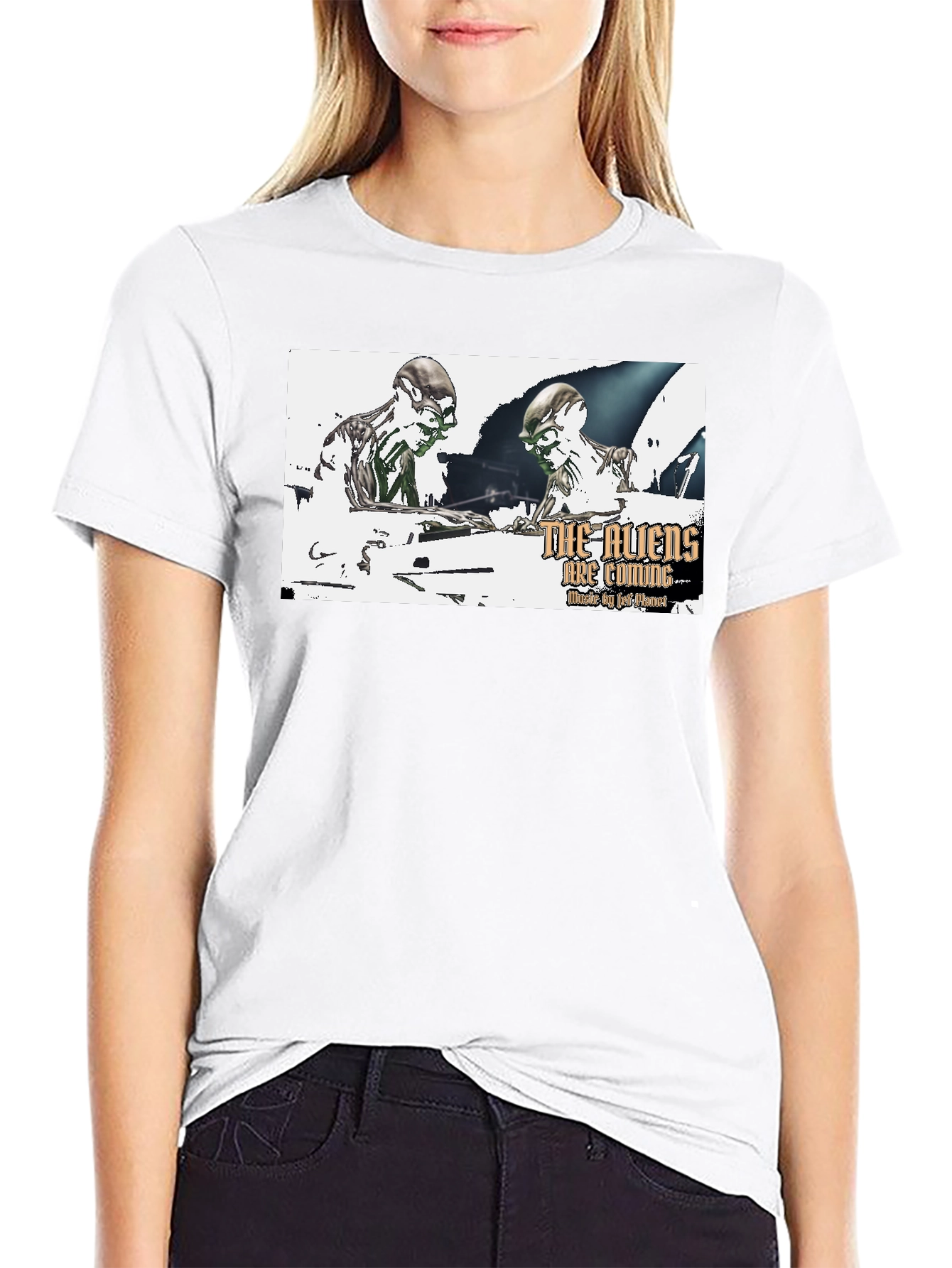 Aliens Are Coming Graphic T-Shirt