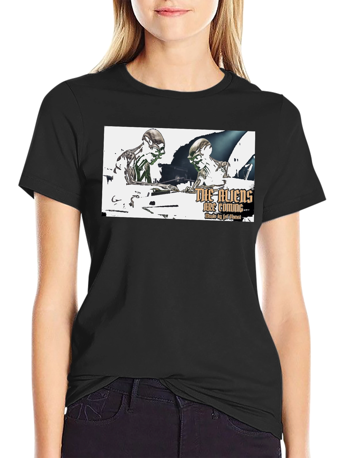Aliens Are Coming Graphic T-Shirt