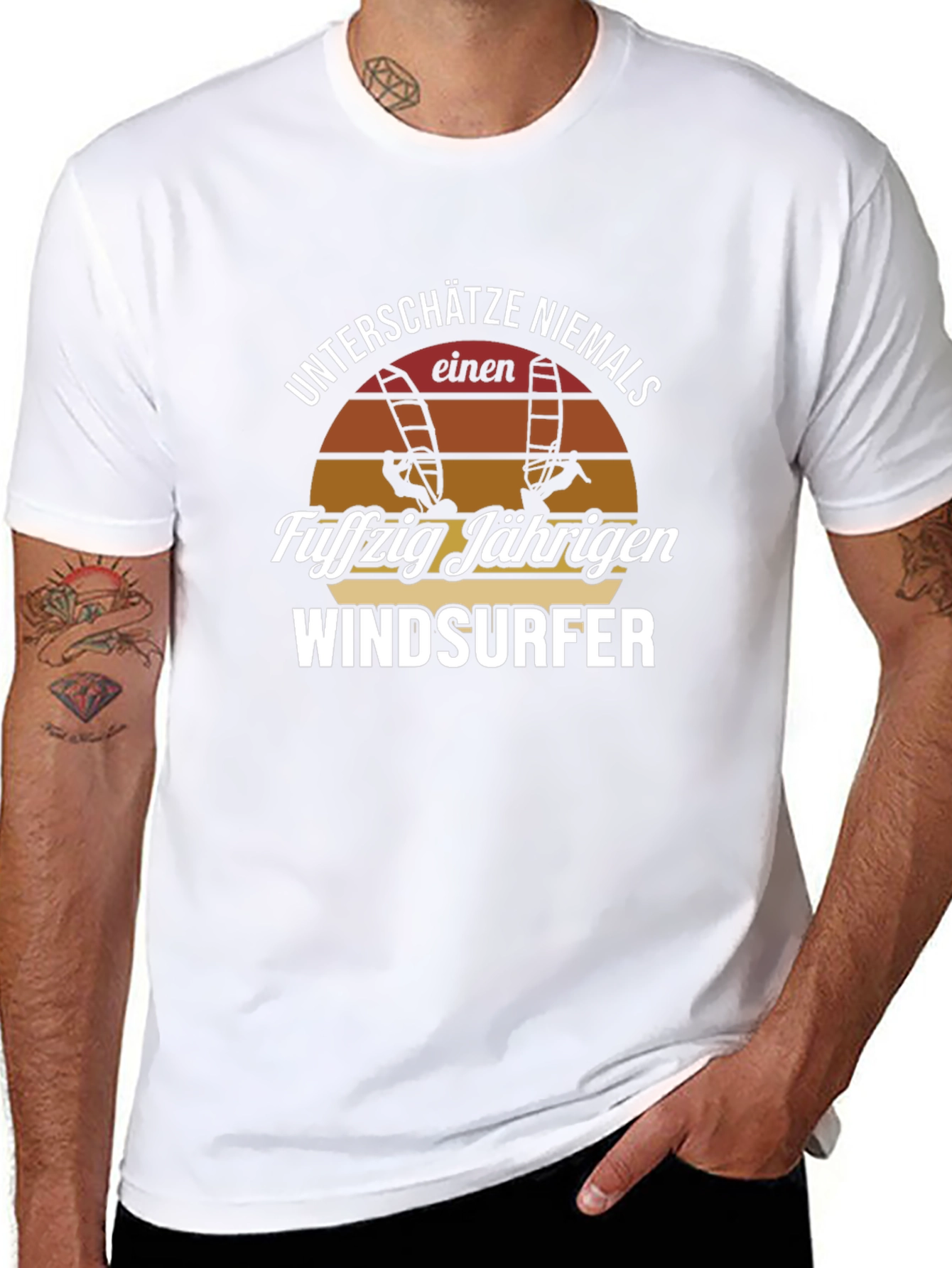 Unterschätze Niemals Fuffzig Windsurfer T-Shirt