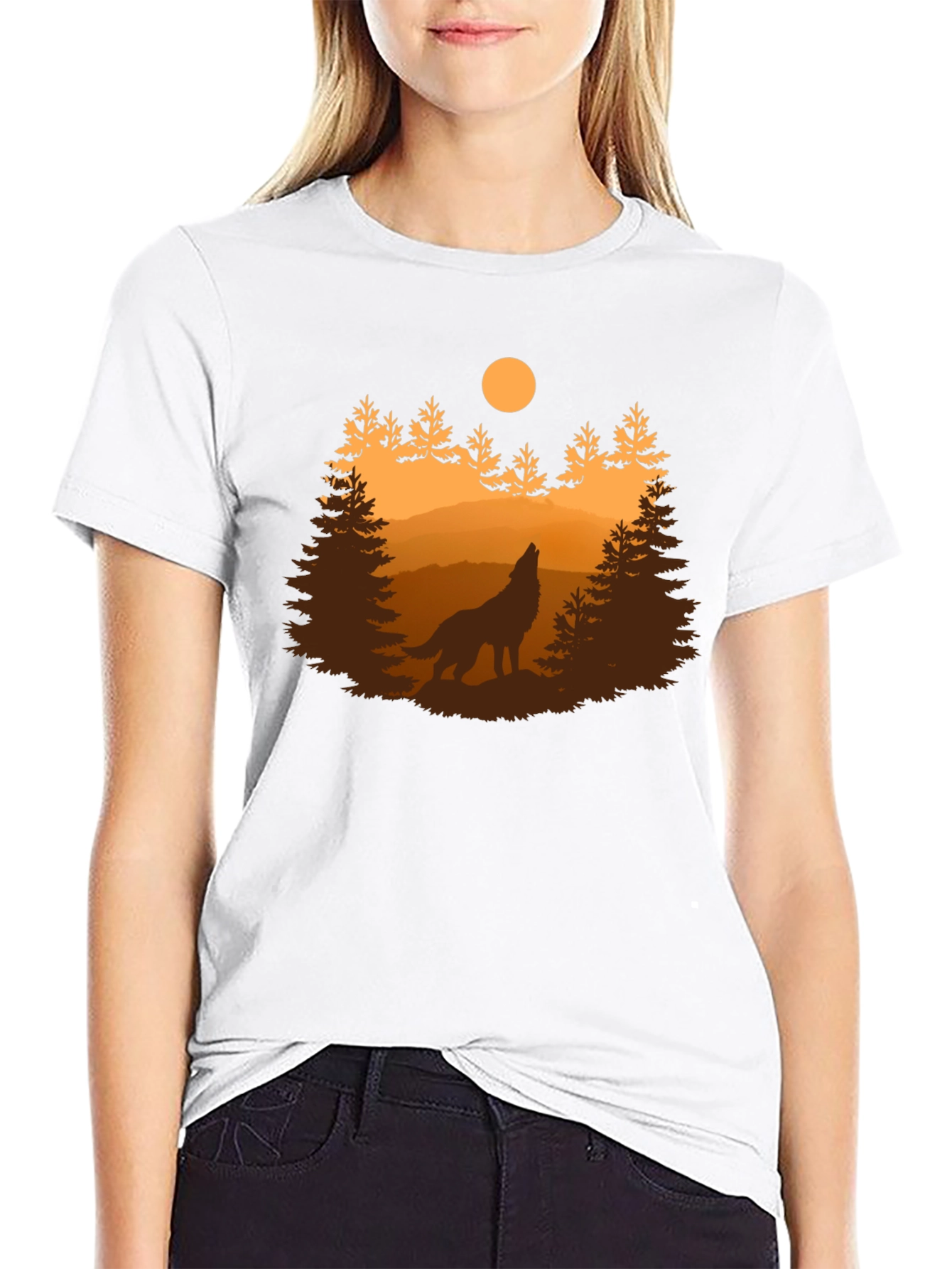 Wolf Howling at Moon T-Shirt