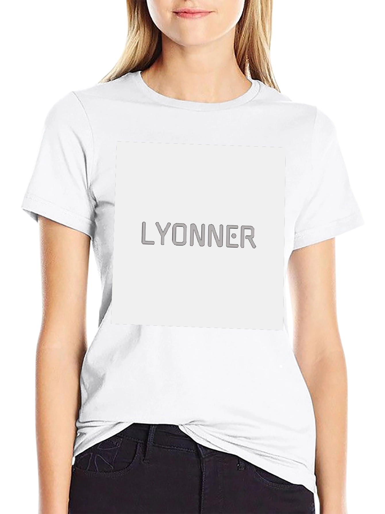 Lyonner Graphic T-Shirt - Casual Comfort