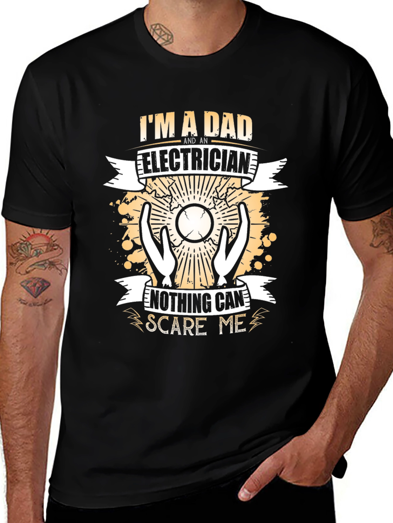 Dad Electrician T-Shirt: Nothing Scares Me!