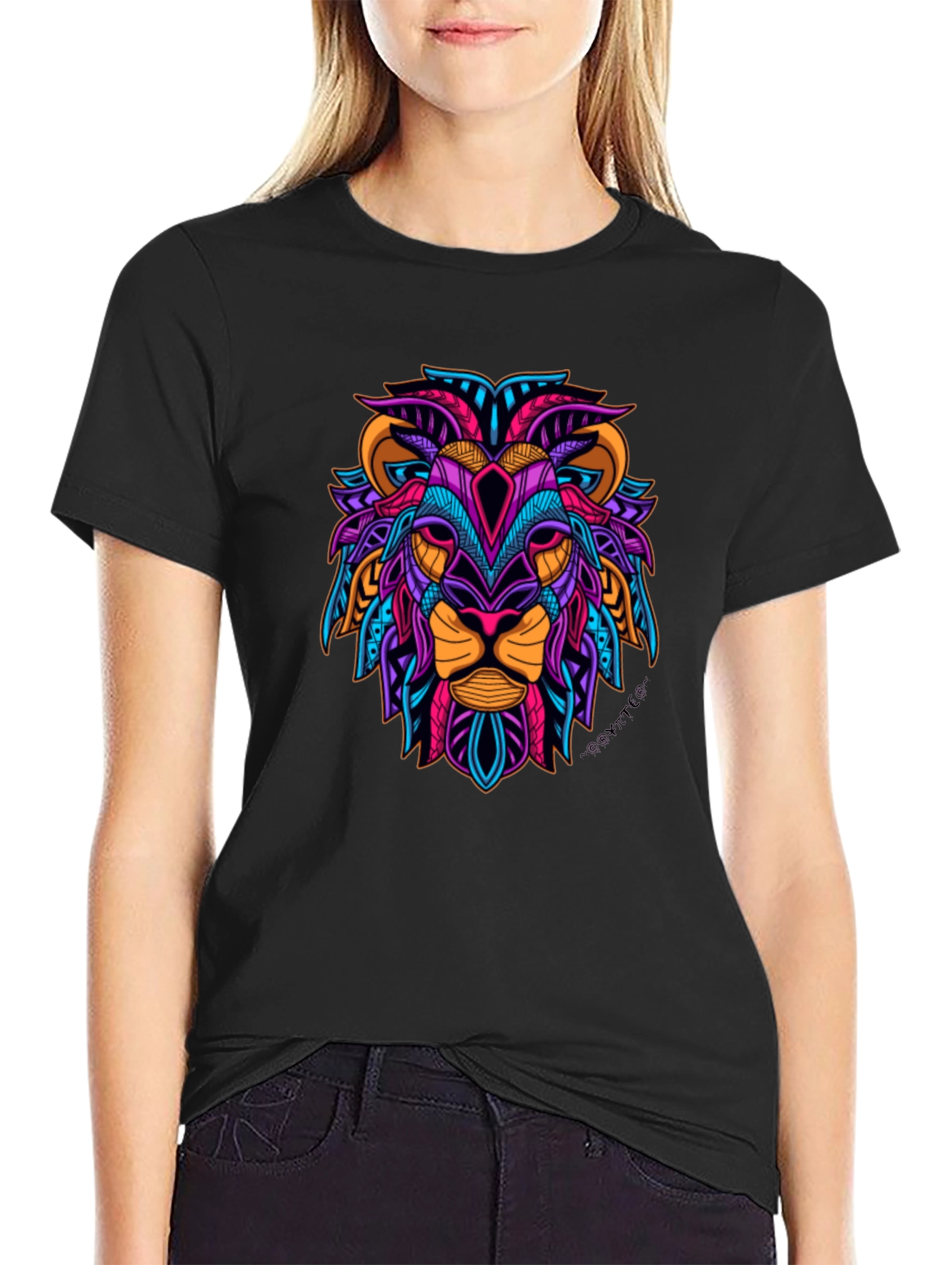 Vibrant Lion Graphic Tee - Bold Style
