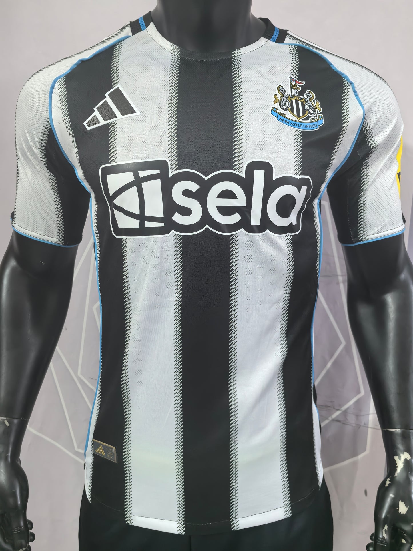 Newcastle United 25-26 Home Player Version Soccer Jersey