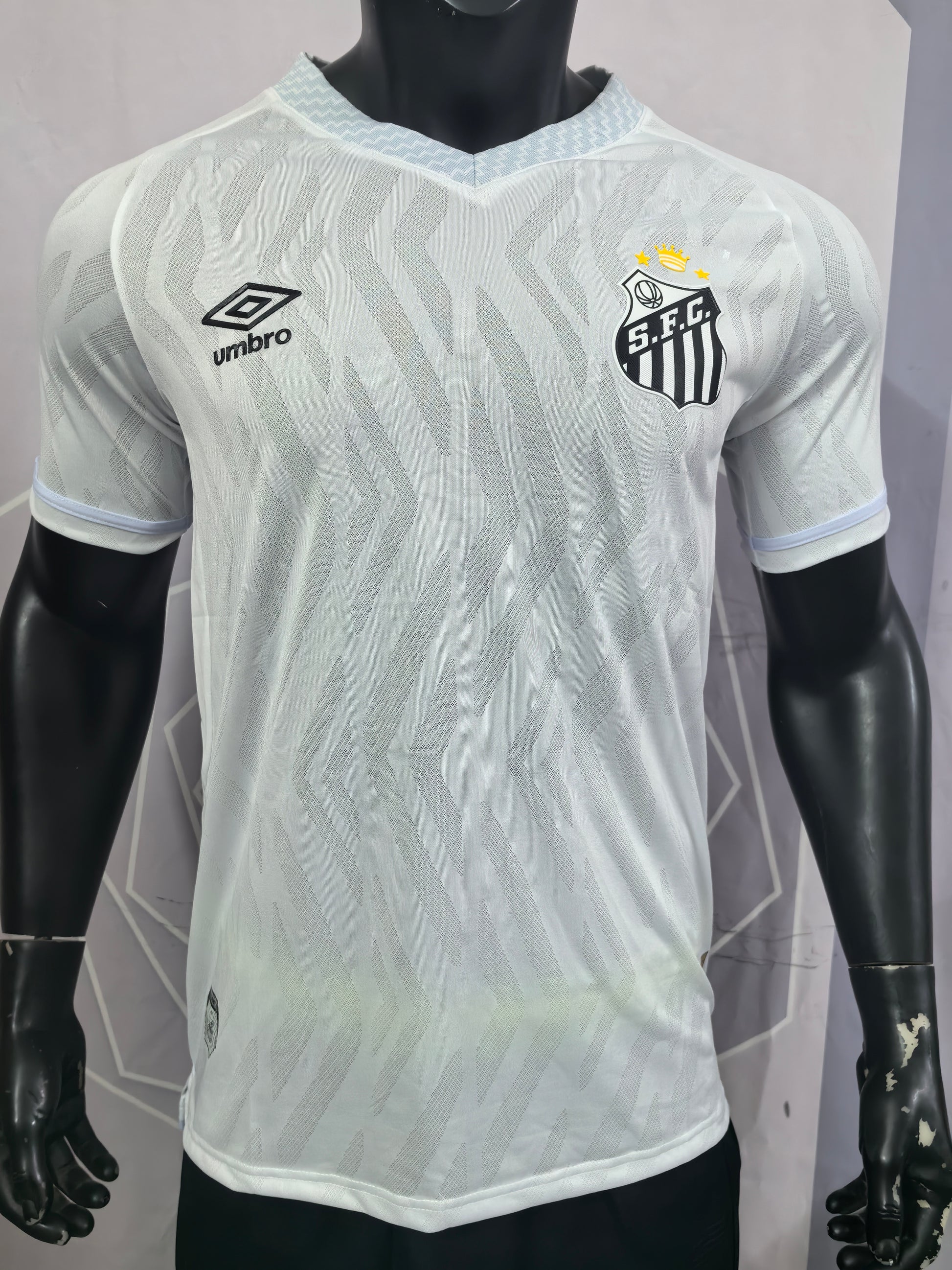 Santos 25-26 Home Player Version Soccer Jersey
