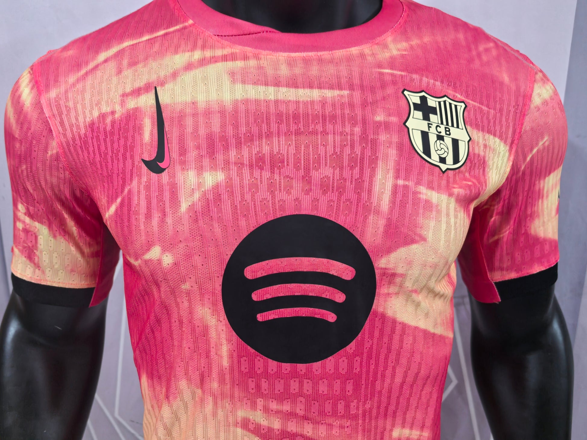 Barcelona 25-26 Pink Player Version Soccer Jersey