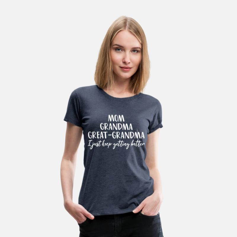 Great-Grandma For Pregnancy Announcement