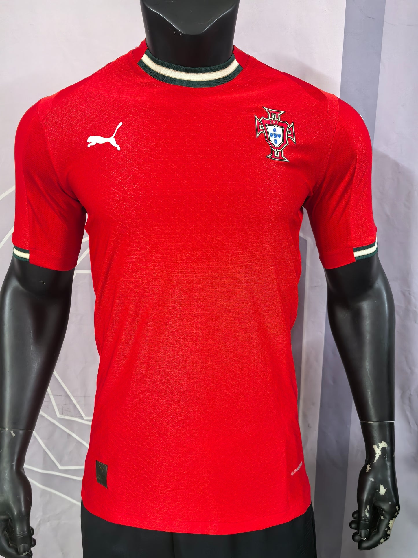 Portugal 2025 Home Soccer Jersey in a Refined Match-Day Style