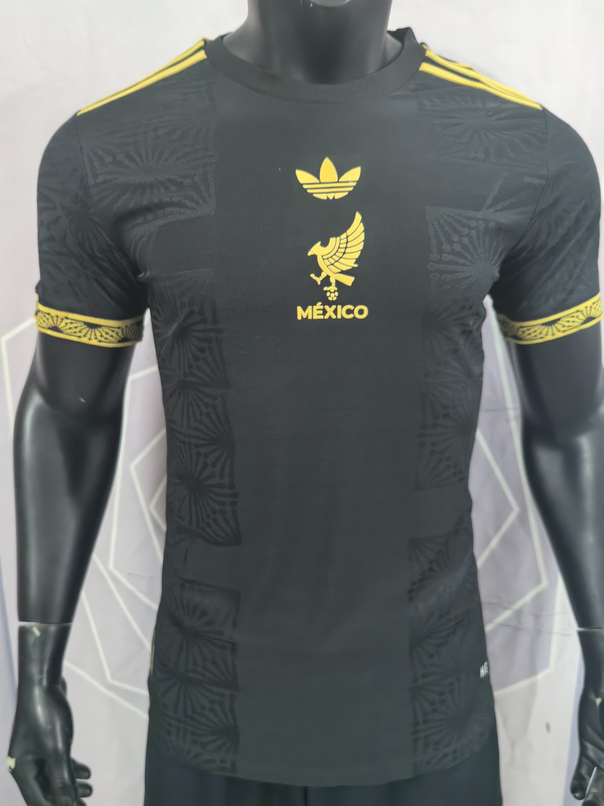 Mexico 2025 Black Soccer Jersey in a Refined National Team Style