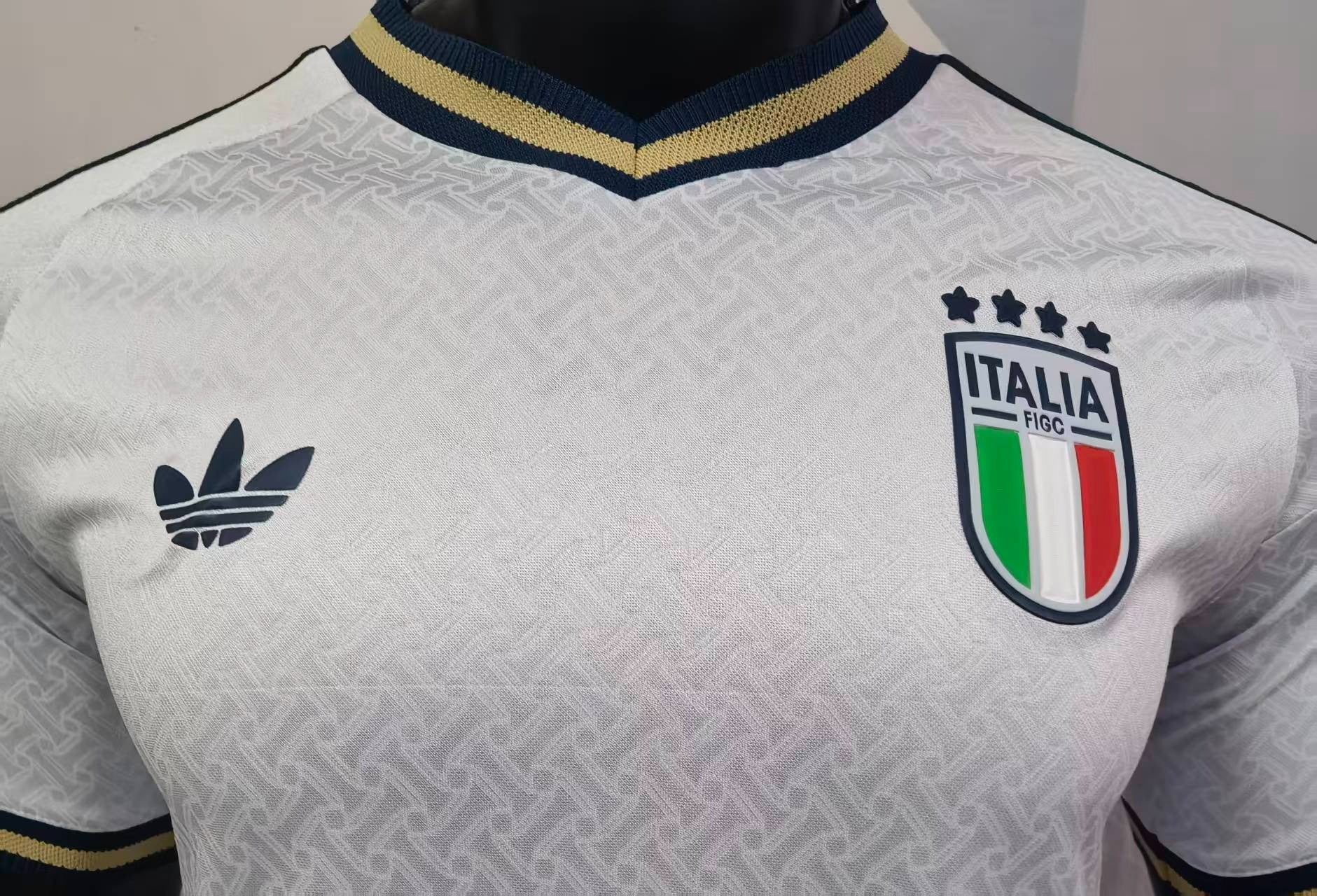 Italy 2026 Away Soccer Jersey for International Tournament