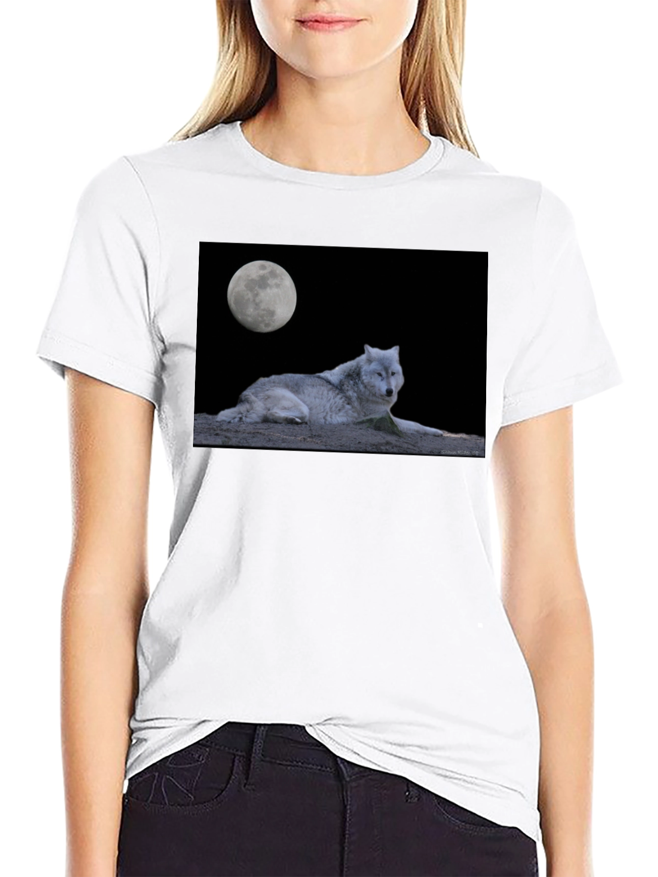 Wolf Moon Graphic T-Shirt
