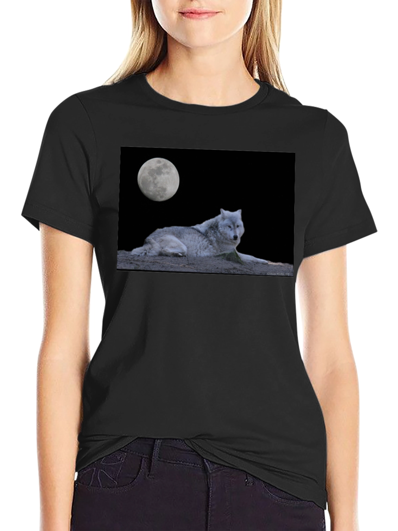 Wolf Moon Graphic T-Shirt