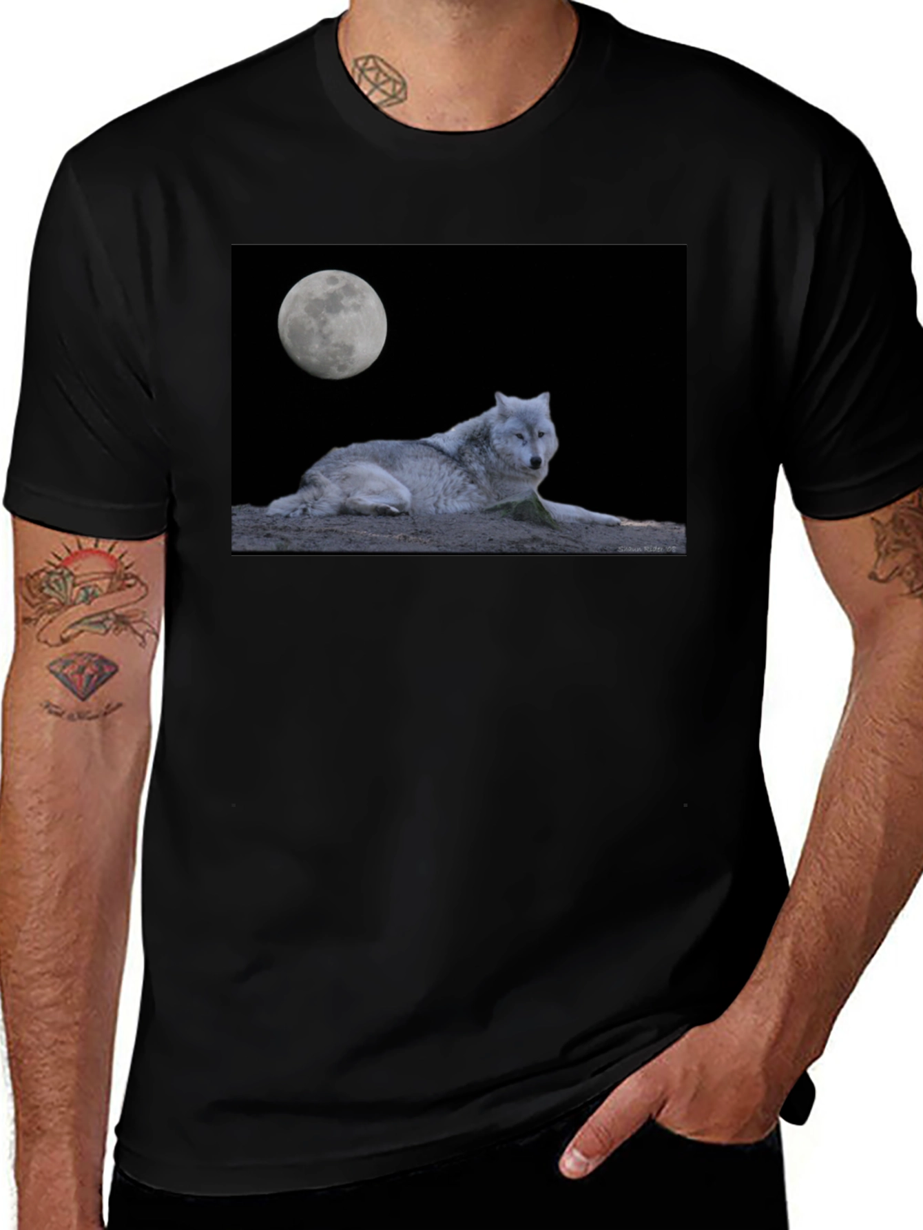 Wolf Moon Graphic T-Shirt