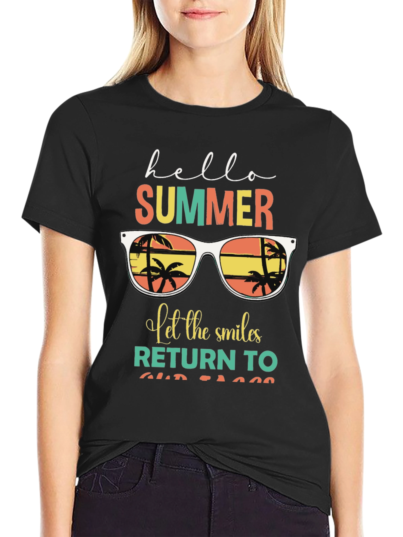 Hello Summer Graphic T-Shirt